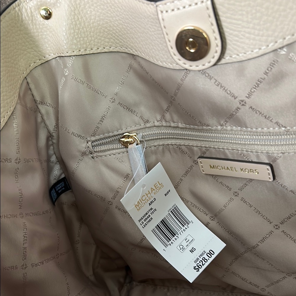 Michael Kors Cream Shoulder tote 👜 Bag - Picture 12 of 16